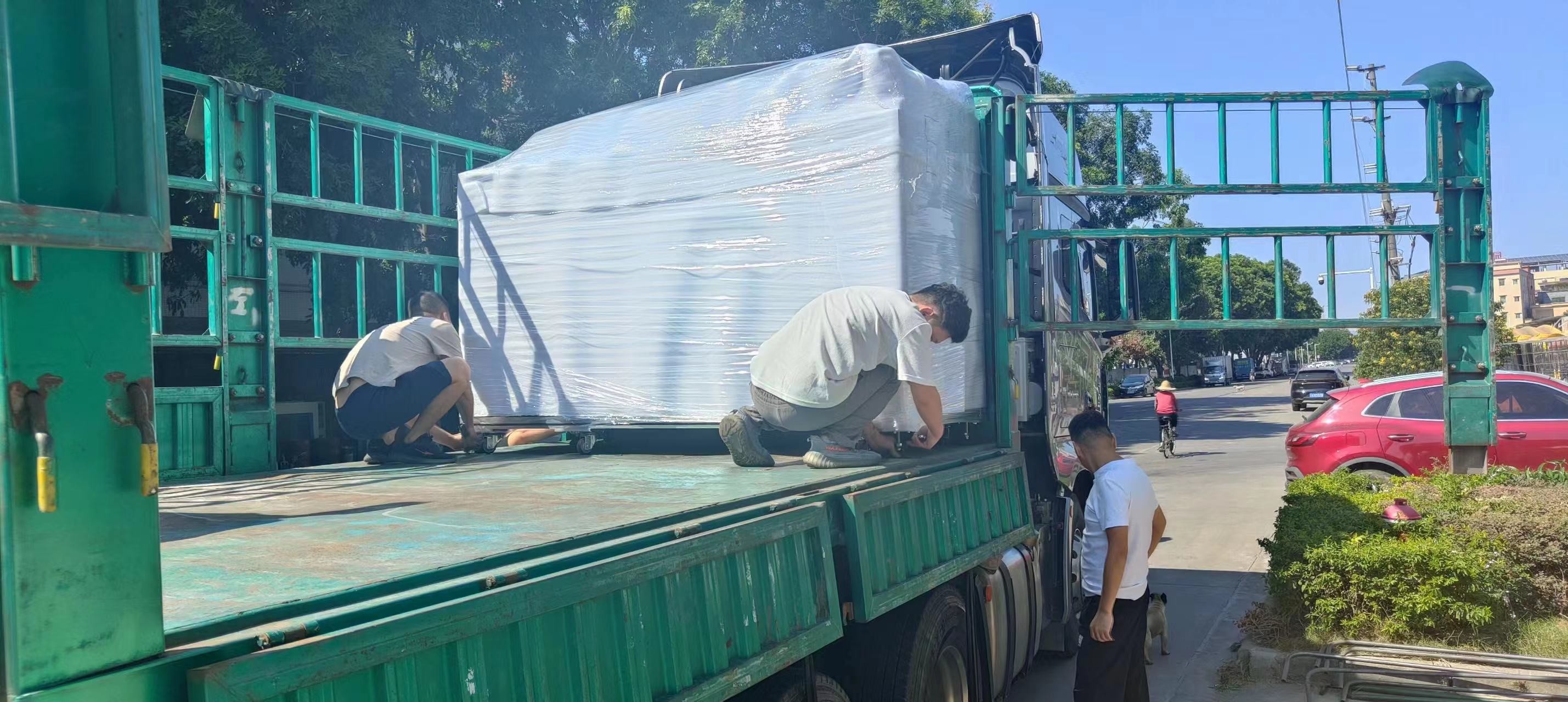 Guangzhou Weidong Trade Co., Ltd. linea di produzione in fabbrica