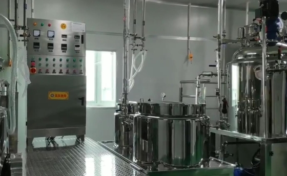 Vacuum Body Cream Cosmetic Emulsifier Mixer Machine 63RPM A prova di perdite