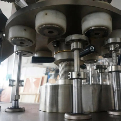 Macchina di riempimento di sigillamento dell'alimento della metropolitana di plastica crema cosmetica automatica ultrasonica della pasta