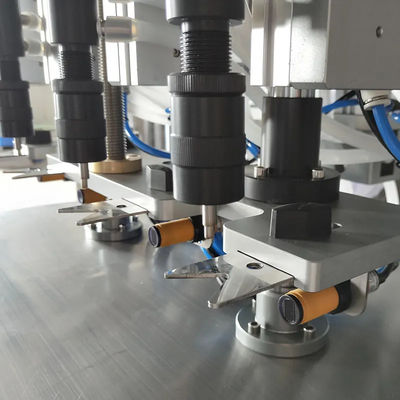 Vuoto di riempimento automatico dell'attrezzatura di produzione del profumo di 4 teste pratico