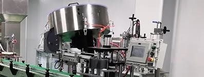 SpA automatico delle bottiglie/min della tappatrice 150 della vite del prodotto dell'aerosol del sistema d'imballaggio
