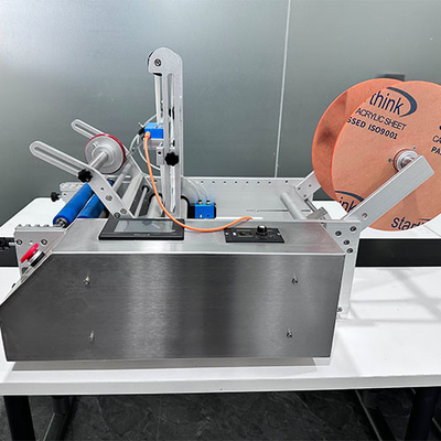 Etichettatrice di coperchiamento di riempimento rotonda della bottiglia 220V 50HZ per l'industriale